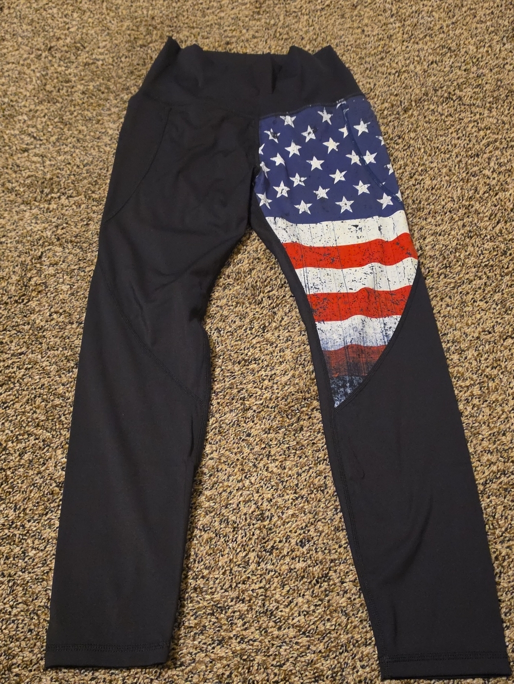 Born Primitive Synergy Legging w/ Pockets American Flag Size Medium NWOT